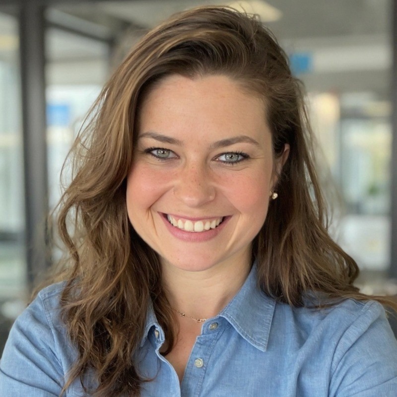 Stephanie Rocca headshot